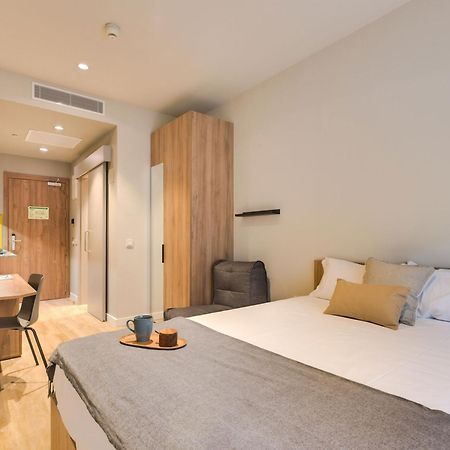 Livensa Living Studios - Valencia Viveros מראה חיצוני תמונה