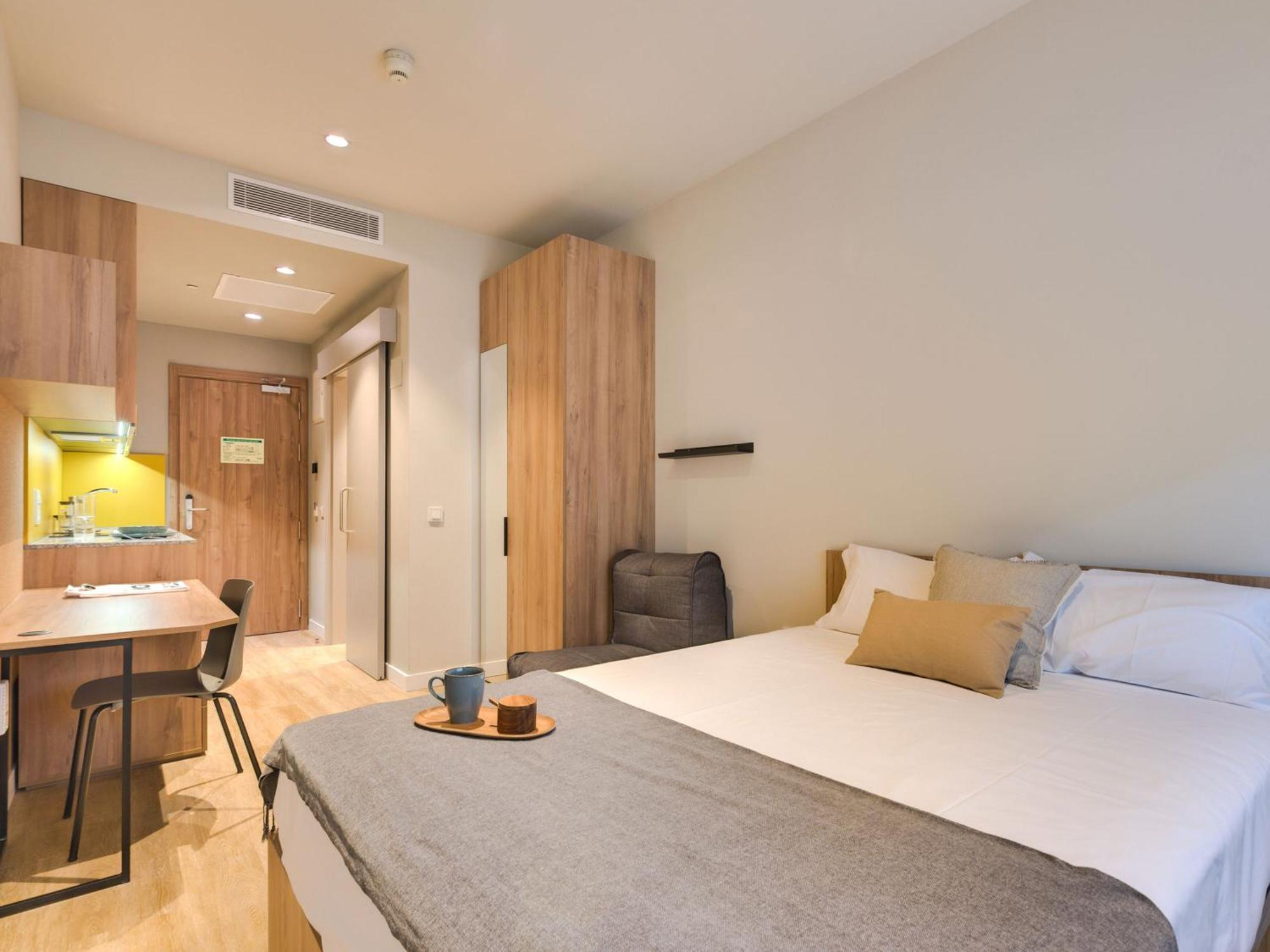 Livensa Living Studios - Valencia Viveros מראה חיצוני תמונה